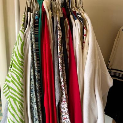 Women’s long Sleeve shirts & sweatshirts