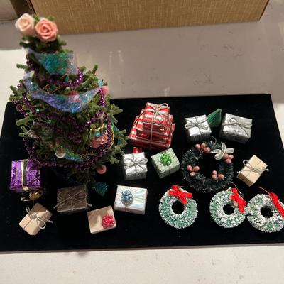 Doll House Christmas Tree and Decorations