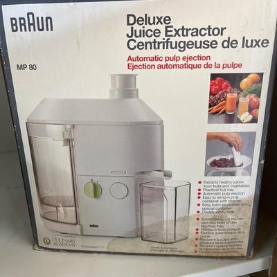 Toaster oven, can opener, juicer