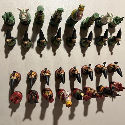 Vintage Erzegebridge Wood Chess Set