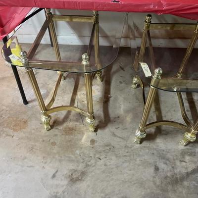 Lamps, wall decor,tables