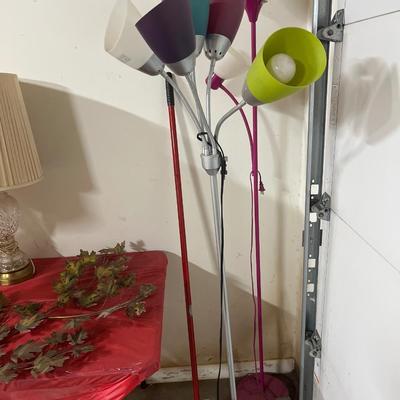 Lamps, wall decor,tables
