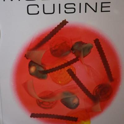PLATED MODERN CUISINE BOOK SET