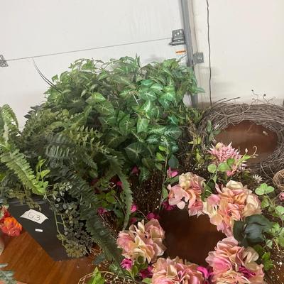 Baskets, wreathes