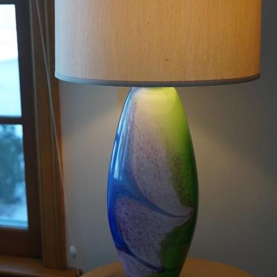 COLORFUL UNIQUE ART GLASS TABLE LAMP OF GREEN, PINKS AND PURPLE