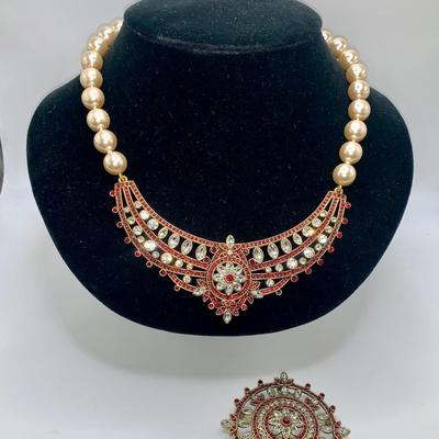 Heidi Daus Costume Jewelry Necklace W/Removable Pendant