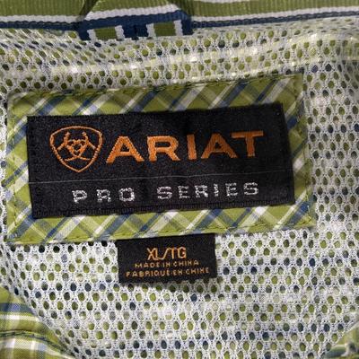 Ariat Pro Series Men’s Lightweight/Breathable L/S Button Up