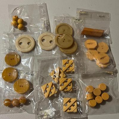 Vintage Bakelite Buttons