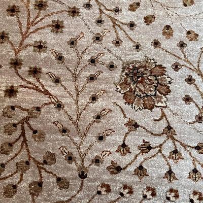 Large 12ft x 15ft Neutral Toned/Floral Design Rug (LR-RG)