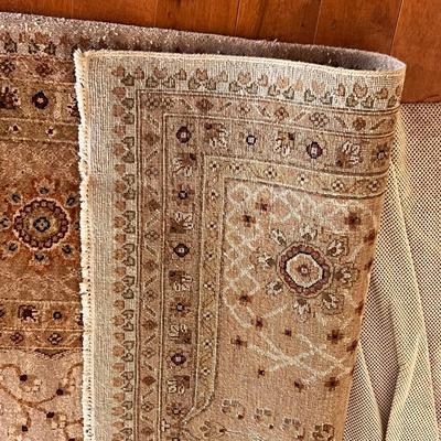 Large 12ft x 15ft Neutral Toned/Floral Design Rug (LR-RG)