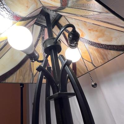 Classic Tiffany Style ‘Asheville’ Table Lamp (LR-RG)