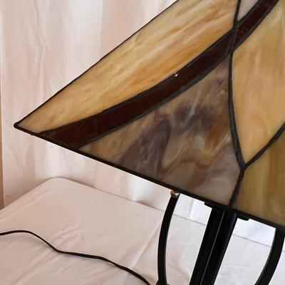 Classic Tiffany Style ‘Asheville’ Table Lamp (LR-RG)
