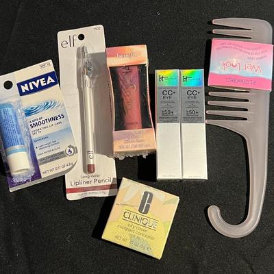 Make-Up Lot