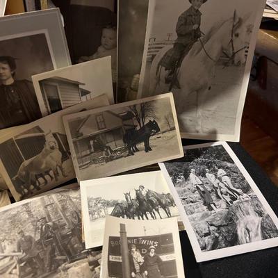Vintage Black-and-white photo lot