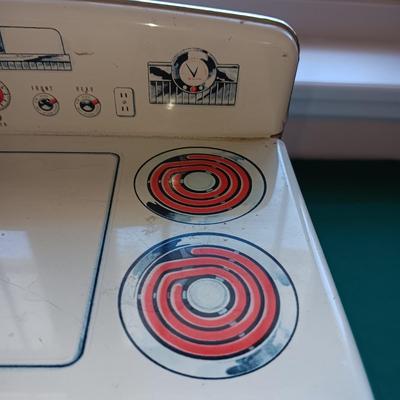TIN LITHO TOY OVEN / STOVE PLAY SET