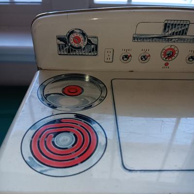TIN LITHO TOY OVEN / STOVE PLAY SET