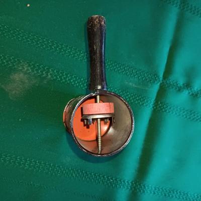 VINTAGE HALLOWEEN NOISE MAKERS