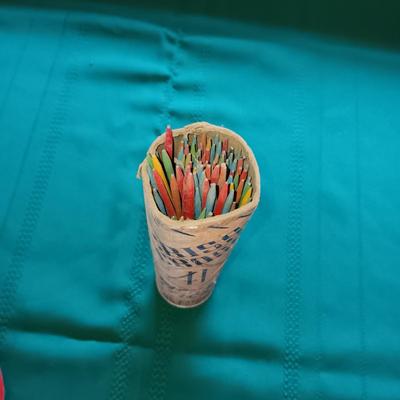 MAKIT TOY & CRISS CROSS PICK-UP STICKS