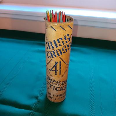 MAKIT TOY & CRISS CROSS PICK-UP STICKS