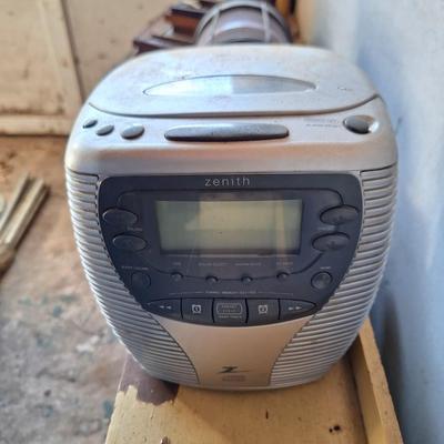Zenith Radio/Cd player