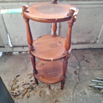 3-tier table