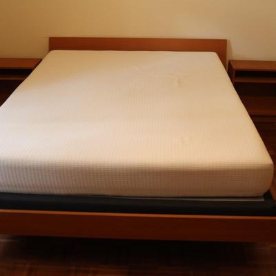 Mid Century Queen Bed Frame and Nightstands