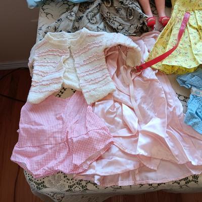 BABY DOLL WITH MANY CLOTHES