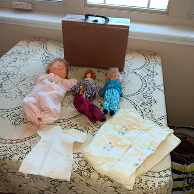 SMALLER DOLLS WITH A CARRY CASE