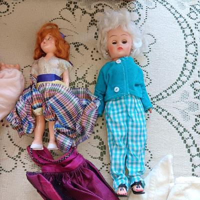 SMALLER DOLLS WITH A CARRY CASE