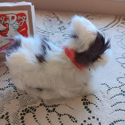 VINTAGE WIND UP JUMPING DOG AND DONALD DUCK TOY