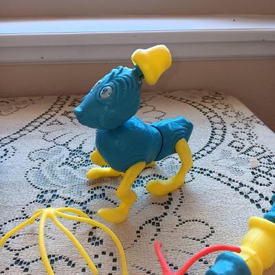 1961 "BEAT THE BEENS", MR POTATO HEAD TYPE TOY AND 2 FACES ON SPRINGS??