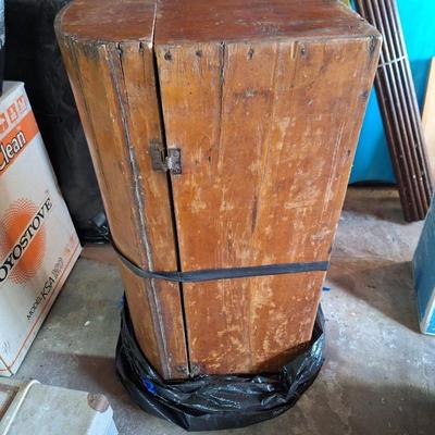 Wooden Trunk broken hinges