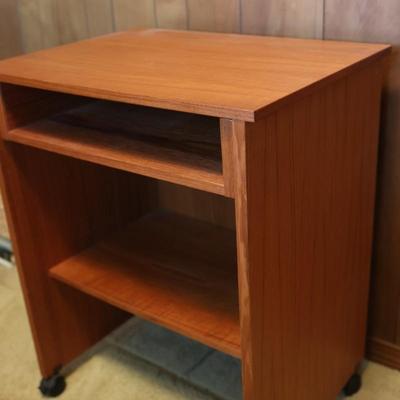 Mobile Computer Desk