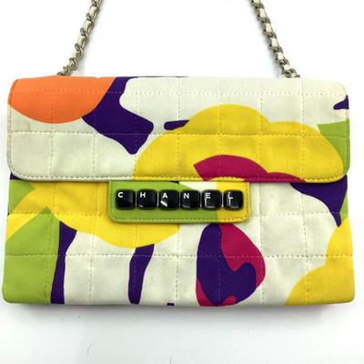 470 CHANEL Stitched Keyboard Multicolor Clutch 2002