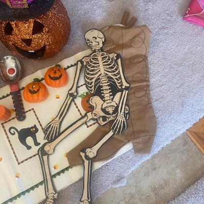 HALLOWEEN DECORATIONS