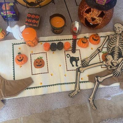 HALLOWEEN DECORATIONS