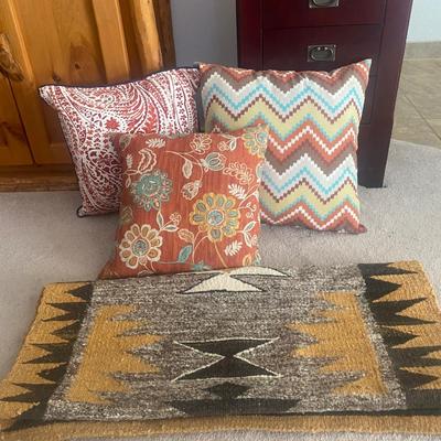 SOUTHWEST STYLE WOVEN RUG AND THROW PILLOWS