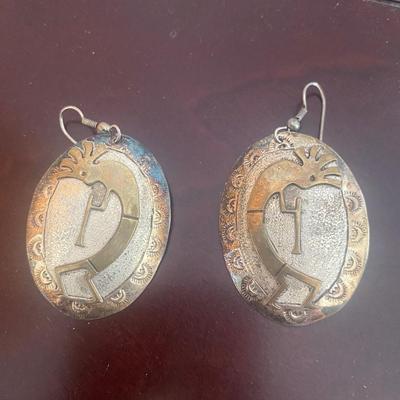 MEN & WOMEN'S WATCHES, SILVER TONE BUTTON COVERS AND COSTUME JEWELRY