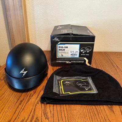 SCORPION EXO-100 HELMET - SIZE LARGE