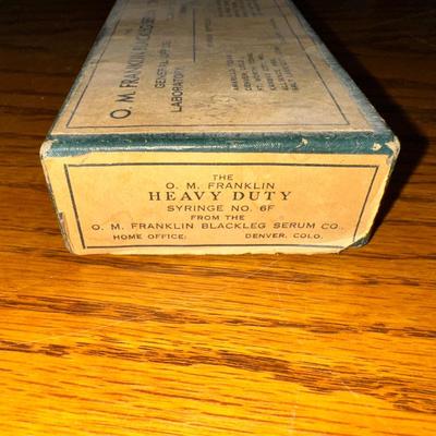 OLD HEAVY DUTY SYRINGES FOR LIVESTOCK