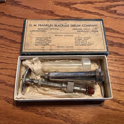 OLD HEAVY DUTY SYRINGES FOR LIVESTOCK