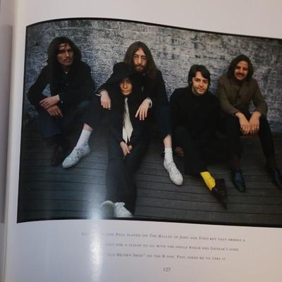 LINDA MCCARTNEY'S SIXTIES "PORTRAIT OF AN ERA BOOK