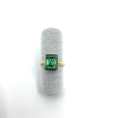 485 LOUIS VUITTON Gold Resin and Crystal Cosmopolitan Ring