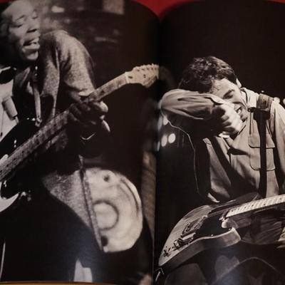ROLLING STONE IMAGES OF ROCK AND ROLL-COURTNEY LOVE ON COVER