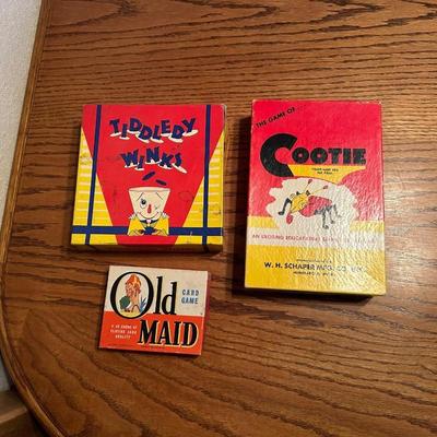 VINTAGE COOTIE, TIDDLEDY WINKS, & OLD MAID IN VERY GOOD CONDITION