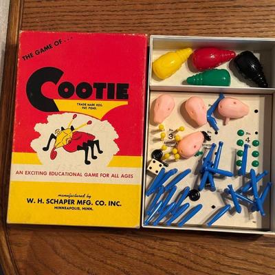 VINTAGE COOTIE, TIDDLEDY WINKS, & OLD MAID IN VERY GOOD CONDITION