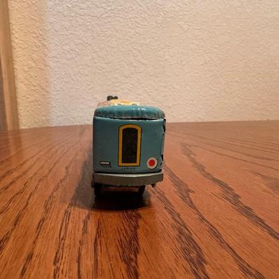 MINNEAPOLIS MOLINE DIECAST TOY TRACTOR & TIN LITHO FRICTION TRAIN