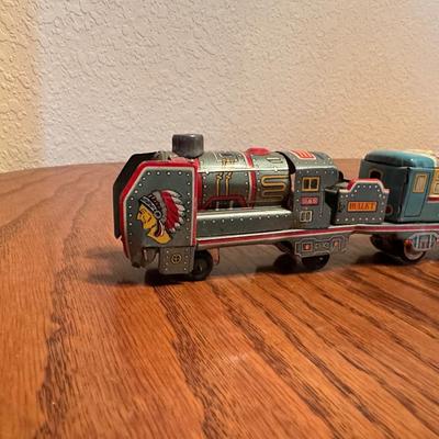 MINNEAPOLIS MOLINE DIECAST TOY TRACTOR & TIN LITHO FRICTION TRAIN