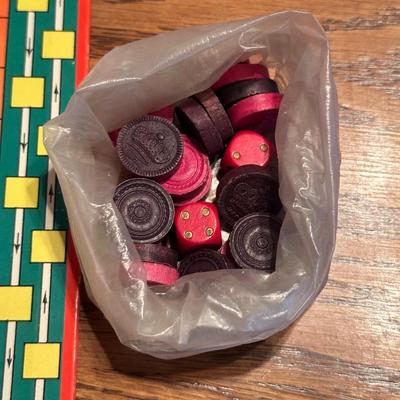 1930’s GAME BOARD “40 GAMES BOX” PIN THE TAIL ON THE DONKEY, KIDDIE QUIZ, & CENTURIONS GAMES