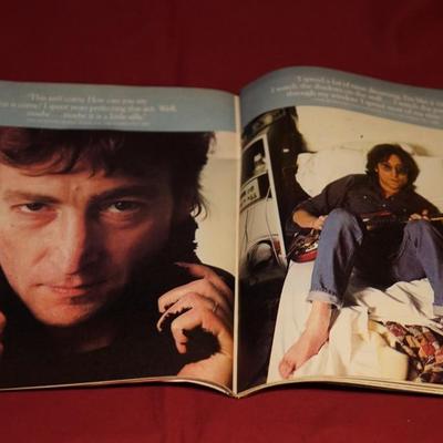 ROLLING STONE MAGAZINE FEATURING JOHN LENNON & YOKO ONO JAN 22, 1981